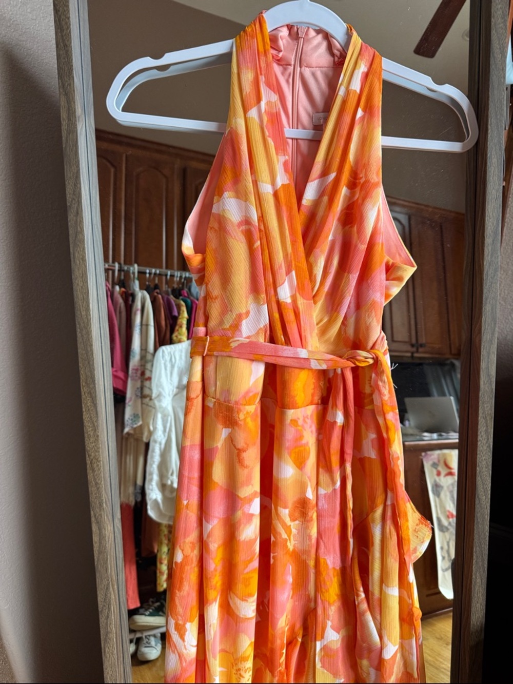 London Times Peachy Floral wedding Guest Dress - Picture 2 of 6